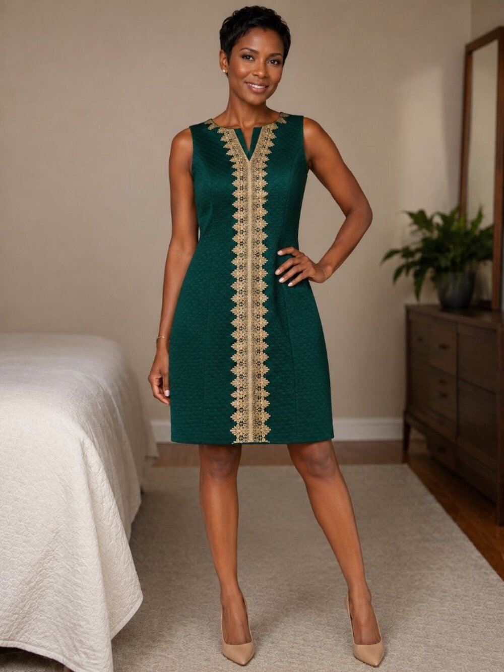 Elegant emerald-green sleeveless sheath dress